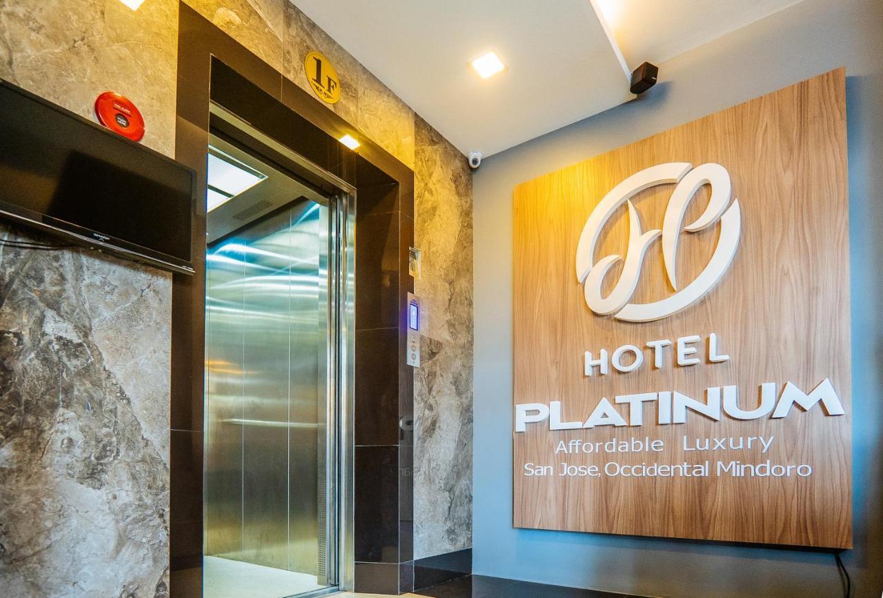 Reddoorz Plus @ Hotel Platinum Occidental Mindoro San Jose  Exterior foto
